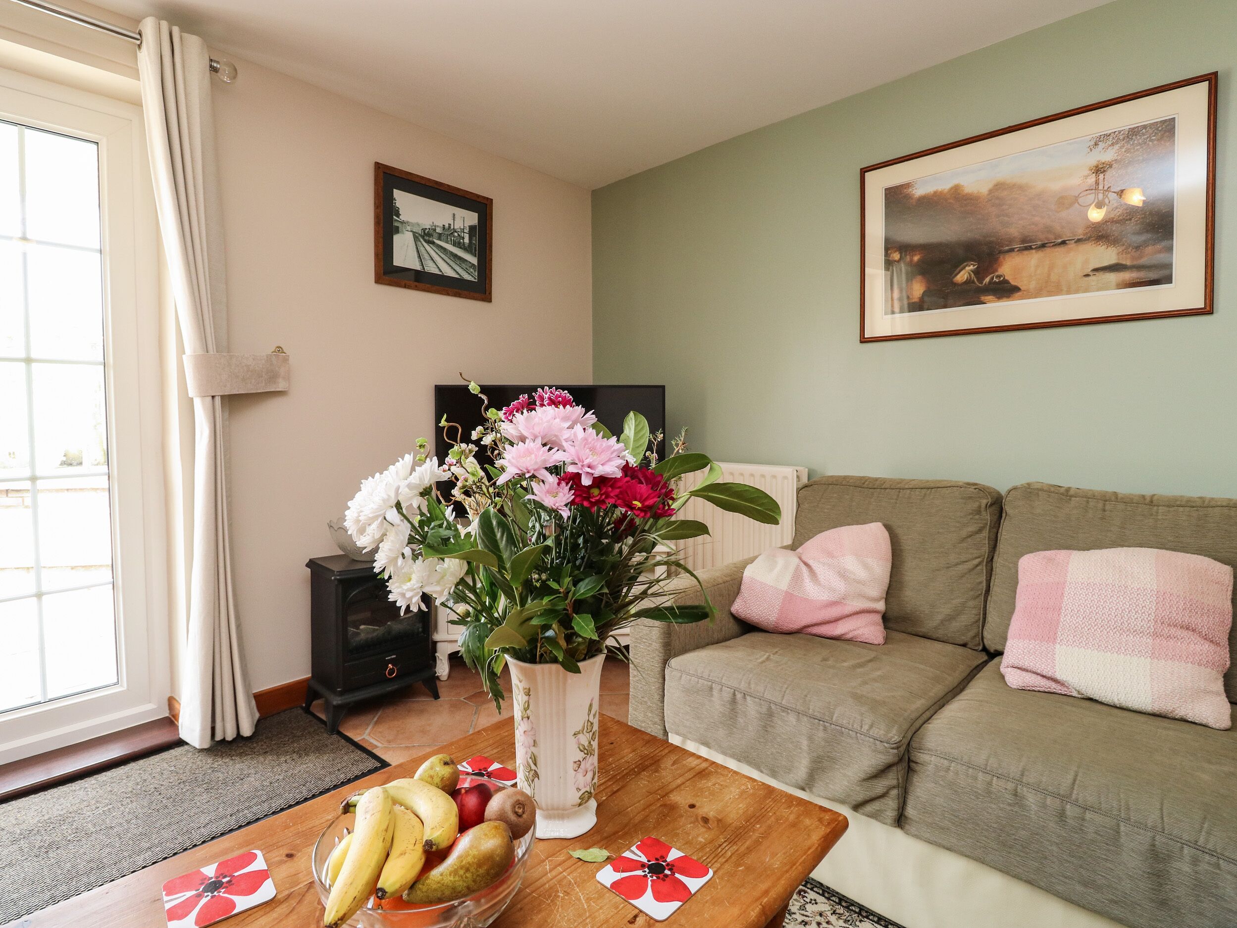 Cottage | Living area