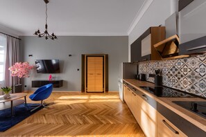 Hypo-allergenic bedding, individually decorated, individually furnished - Mikołajska 5 Apartments (Kraków)