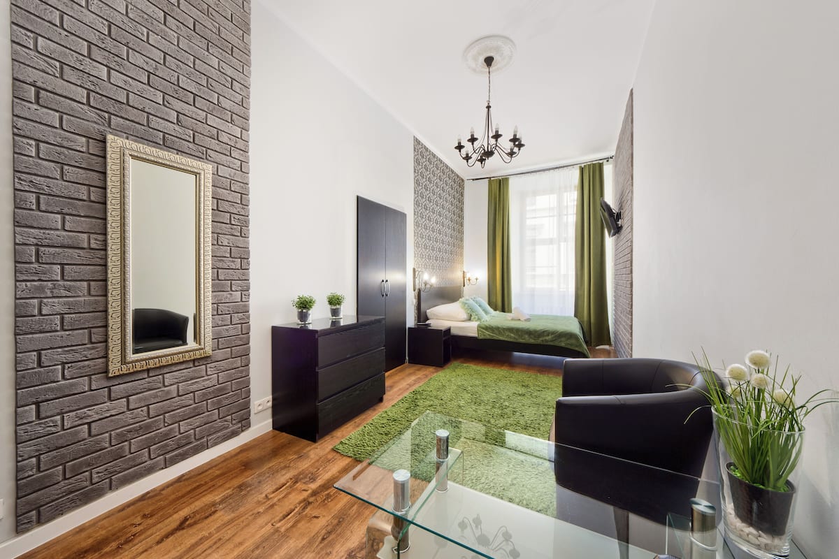 1 habitación, ropa de cama hipoalergénica y decoración personalizada