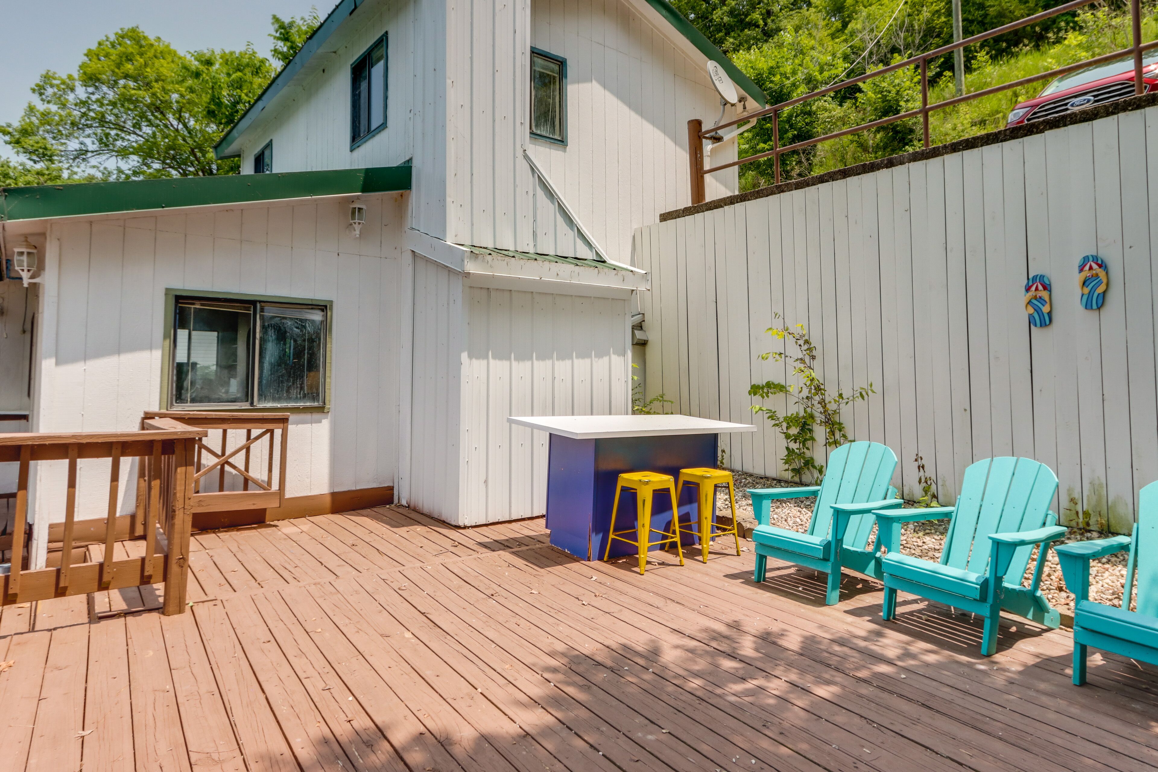 Lakefront Versailles Vacation Rental w/ Dock!
