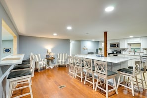 Dining - Lakefront Home w/ Screened Porches in Frostproof! (Frostproof)