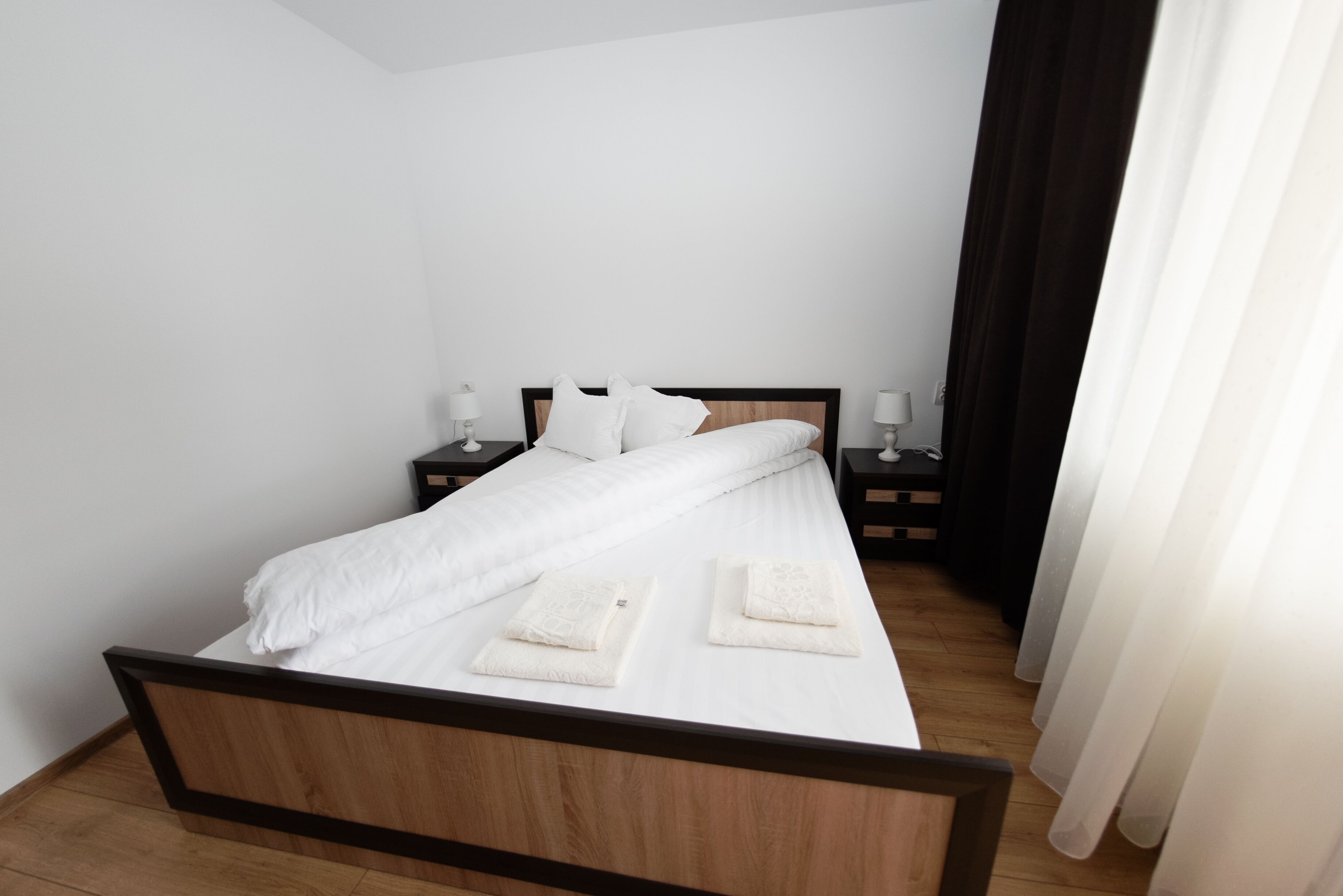 Chambre Double Standard | Literie hypoallergénique, bureau