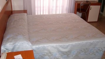 Coffres-forts dans les chambres, bureau