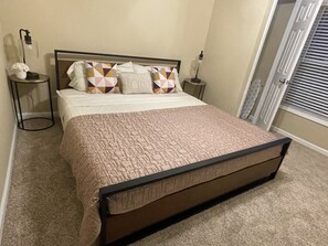 2 bedrooms, desk, iron/ironing board, free WiFi