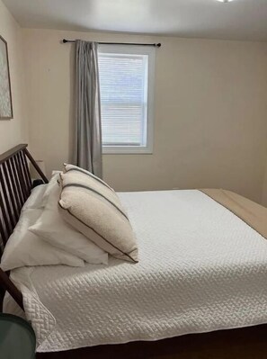 2 dormitoris, un bressol de viatge i wifi 