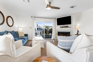 Living area - Little Pelican — Cozy Dog-Friendly Cottage · Steps to Gulf Beach · Sleeps 4 (Port St. Joe)