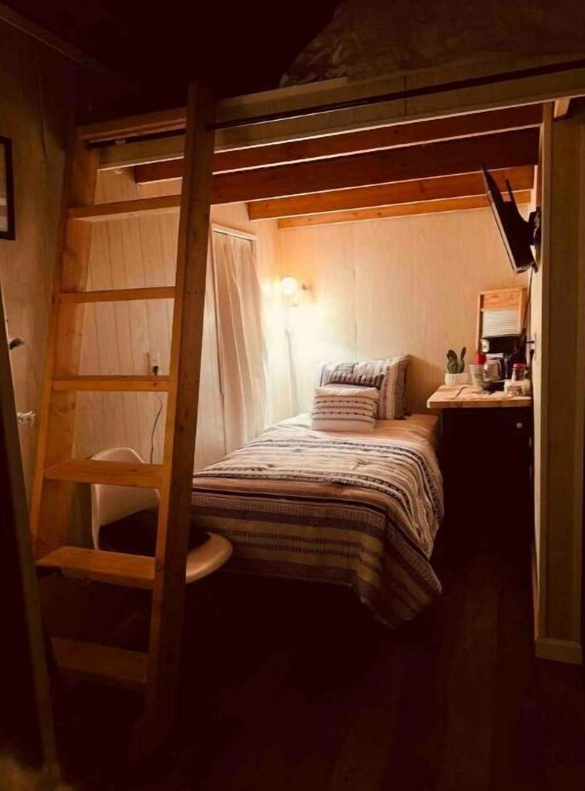 2 bedrooms