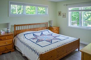 5 bedrooms, WiFi, bed sheets