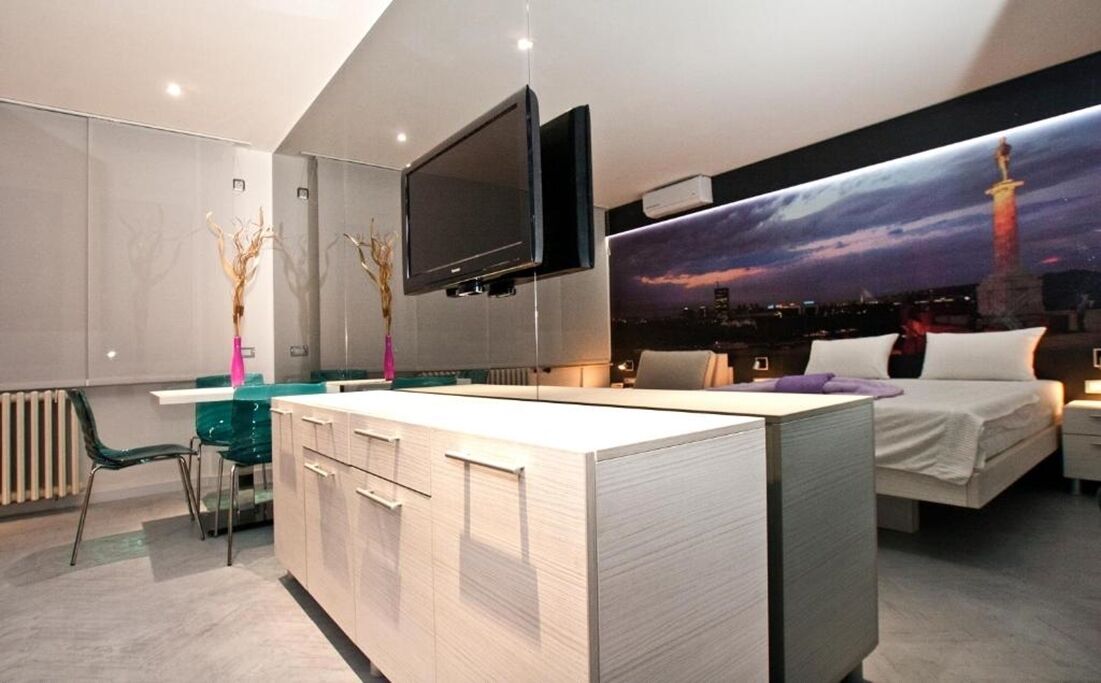 1 chambre, fer et planche à repasser, Wi-Fi gratuit, draps fournis