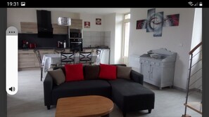 Living area - Gite Dordogne Perigord 2 à 6 Personnes (Badefols-d'Ans)