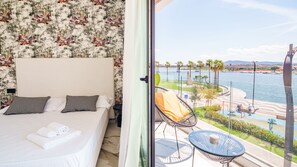 1 dormitorio, tabla de planchar con plancha, wifi gratis y ropa de cama
