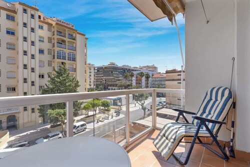 City Apartment with Pool by Costarentals - Ref 216