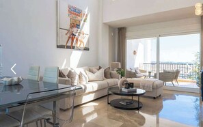 TV, offices - Penthouse in Mijas by Costarentals - Ref 220 (Málaga)