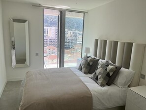 2 chambres, fer et planche à repasser, lit parapluie, Wi-Fi gratuit