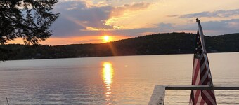 Lakefront oasis with amazing sunsets