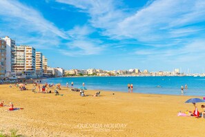 Beach - Top Modern Apartment in the port of Torrevieja, town centre (Torrevieja)