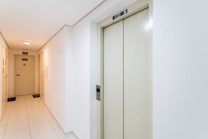 Hallway - Apto Peixoto Gomide (São Paulo)