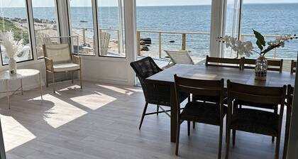 Gorgeous Greenport Beach House right on the Sound! Breathtaking views