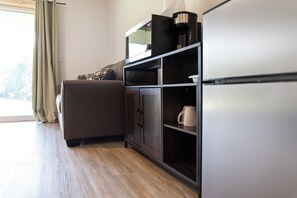 Standard Cabin | Private kitchen | Coffee/tea maker