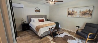 The Lakeview Cabin- 1 bedroom