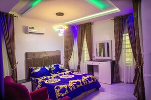 Apartamento luxo | 2 quartos, Wi-Fi de cortesia