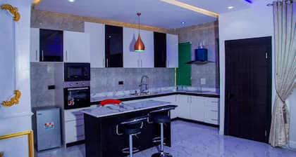 RichVilla Apartments & Hotels