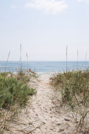 Beach nearby, sun loungers, beach towels