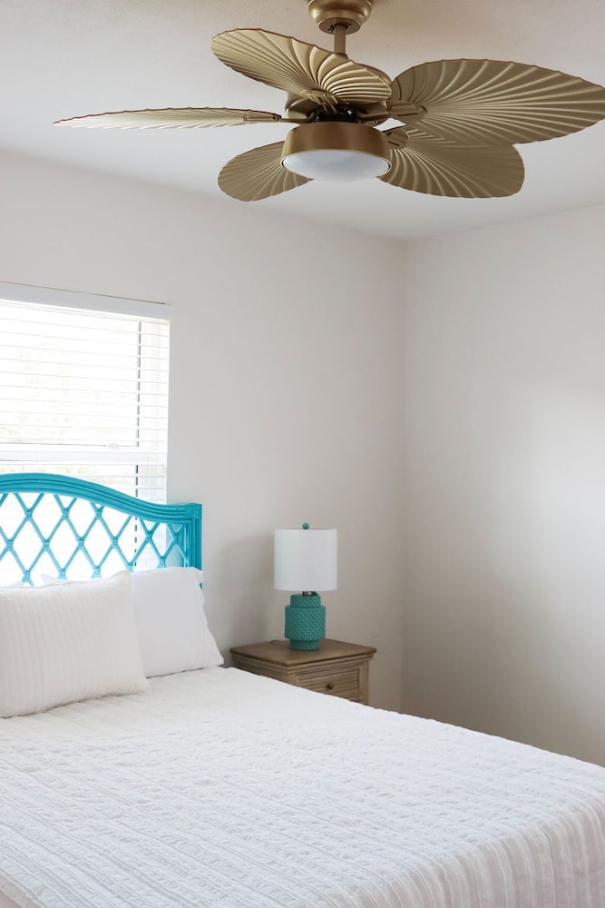 Casa Vilano 108, Walk to the Beach, Family+Pet Friendly,Heated Pool