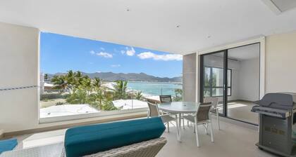 Acqua turquoise ocean views