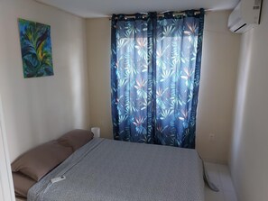 1 camera, Wi-Fi, lenzuola