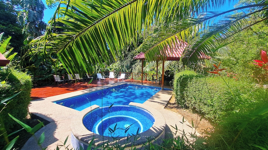 Cabinas Costa Tropicana
