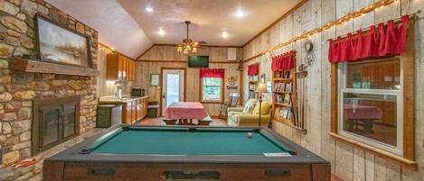 غرفة الألعاب