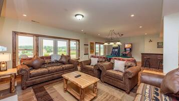 TV, fireplace, video games