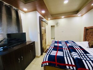 4 soverom, strykejern/-brett, wi-fi og sengetøy