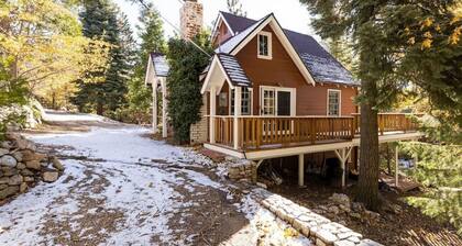 Hideaway - Gingerbread Gardens