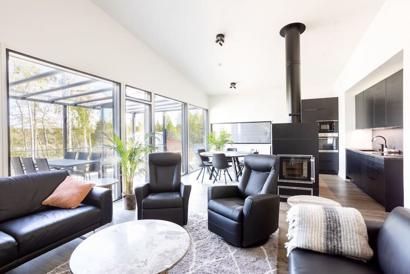 TV, peis og bordtennis