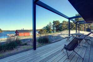 屋外ダイニングエリア