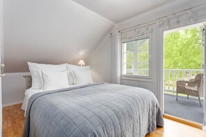 3 多间卧室、办公桌、熨斗/熨衣板、旅行婴儿床