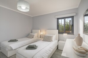 2 chambres, Wi-Fi gratuit, draps fournis