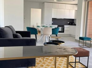 Living area - 1 bedroom in Center-Terrace & Parking (Luxembourg City)
