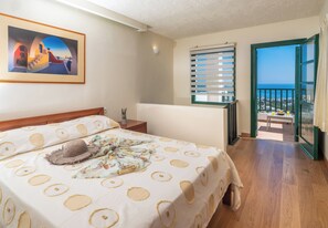 2 dormitoris, escriptori, planxa i posts de planxar i wifi gratuïta 