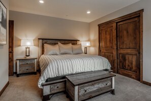 3 Schlafzimmer, Bügeleisen/Bügelbrett, WLAN, Bettwäsche
