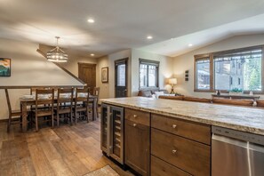 Unclassified image, 3 of 28, button