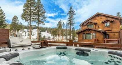 "Inbounds"-- 6BR @ Canyon Lodge | 2 Hot Tubs | 4 Kings | 4-Car Garage