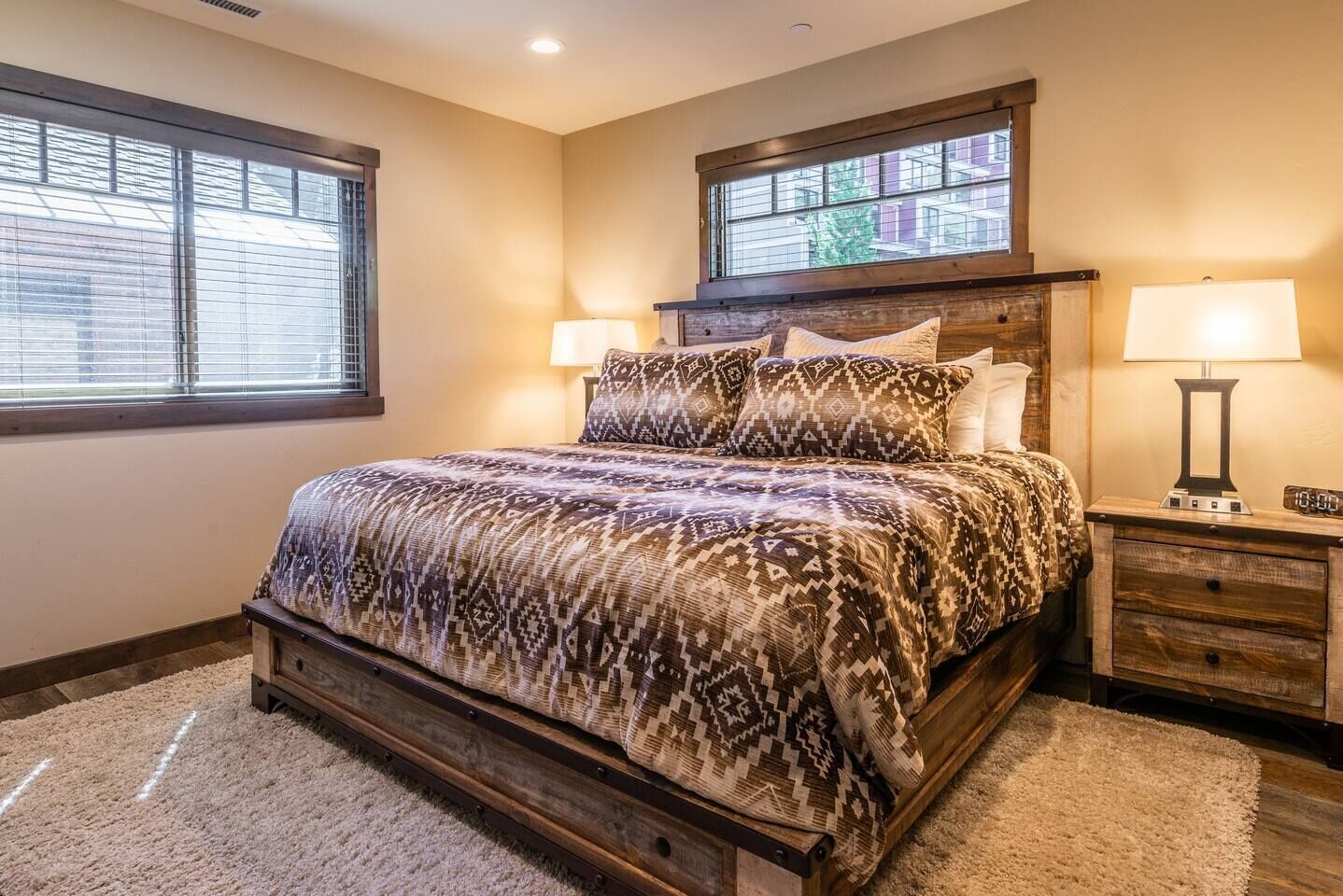 6 bedrooms, iron/ironing board, free WiFi, bed sheets