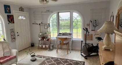 Absecon Cottage Retreat- Close to Atlantic City