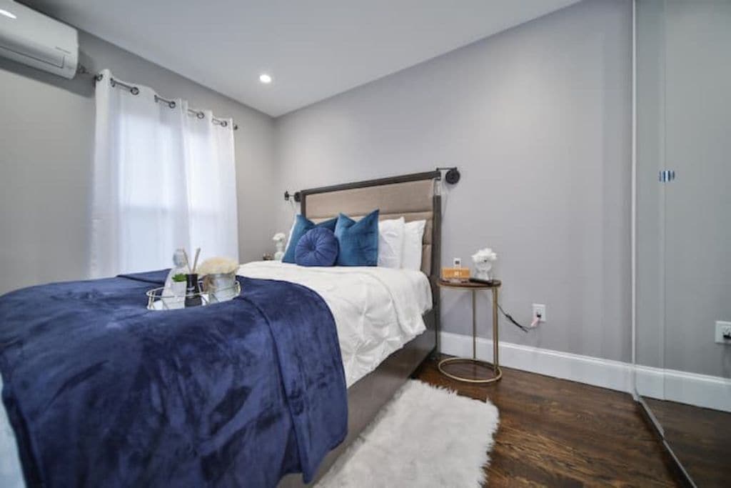 2 bedrooms, desk, iron/ironing board, free WiFi