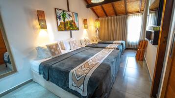 Deluxe Quadruple Room | 1 bedroom, soundproofing, bed sheets