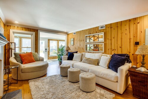Dewey Beach Cottage Near Ocean - Walk to Beach!