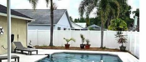 Außenpool, beheizter Pool